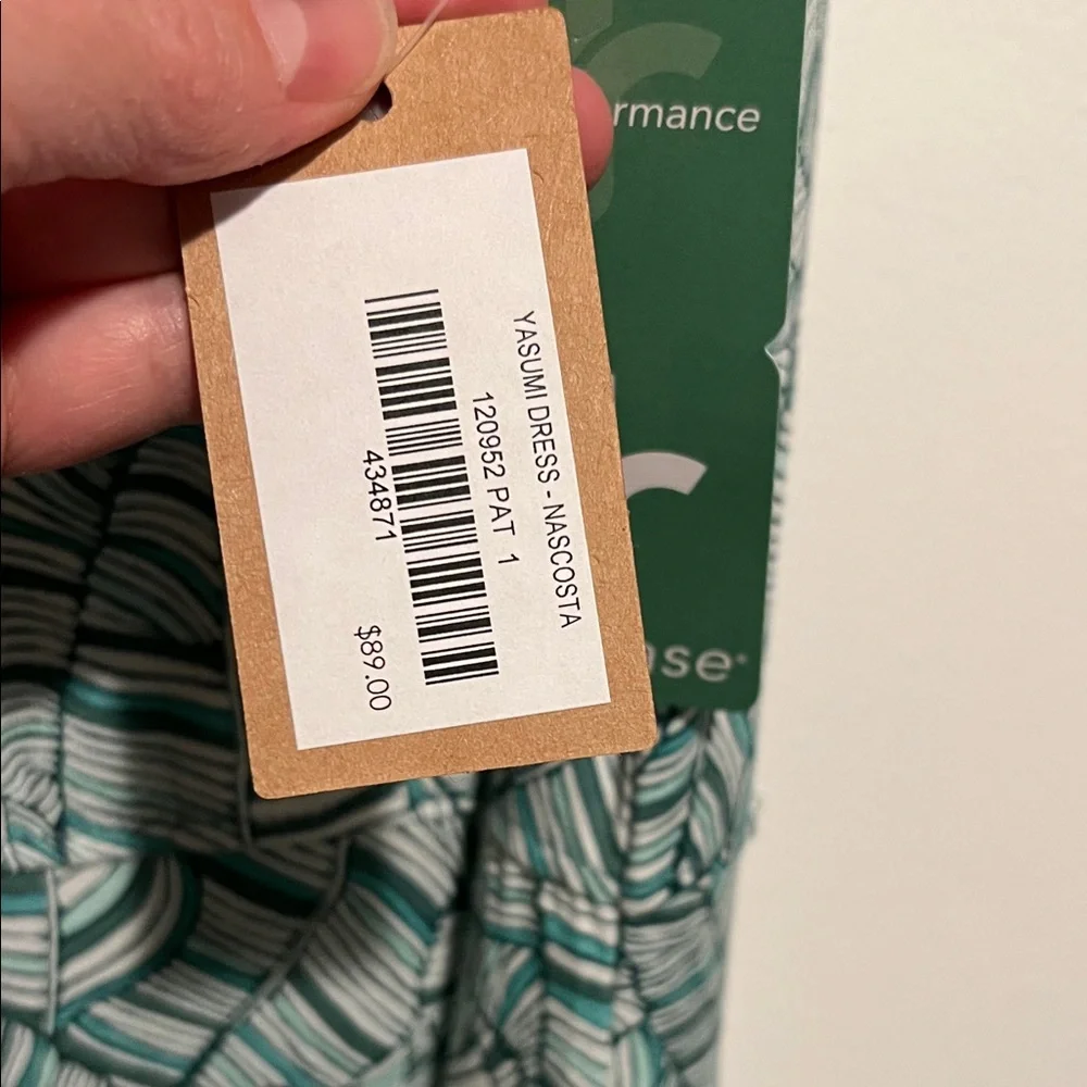 Title Nine Green and White Geometric Dress - Picture 4 of 10